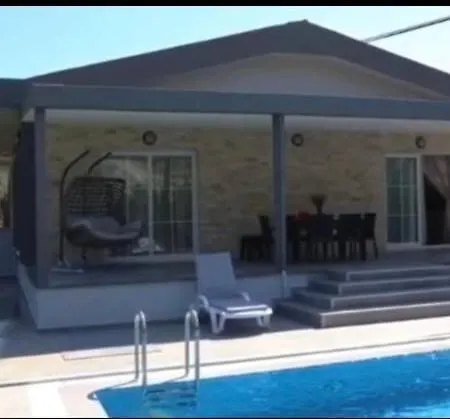 Luxe Villa *